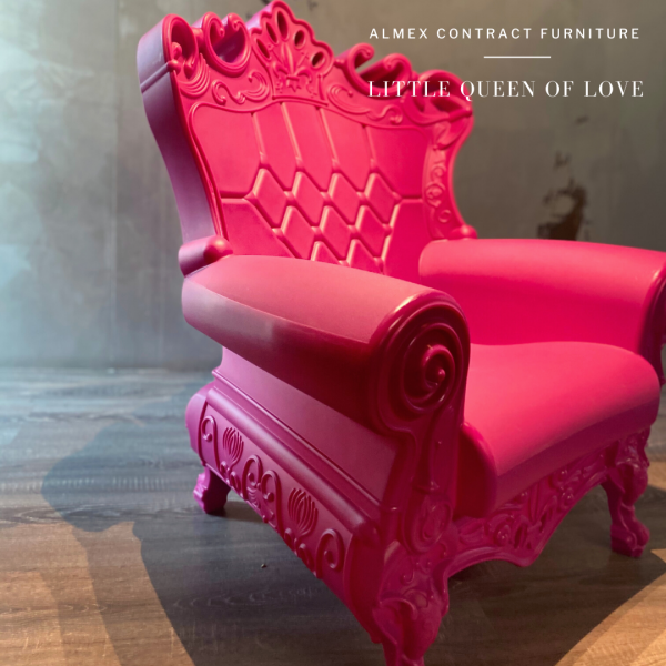 Little Queen of Love armchair by Almex