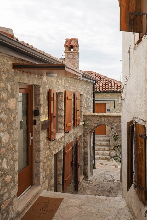 sea-apartment- Erazmia ---Gjikopulli-interior-pikark-dhermi-street