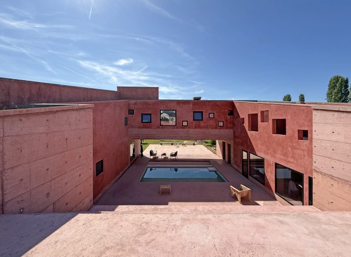 red-house-gezim-pacarizi