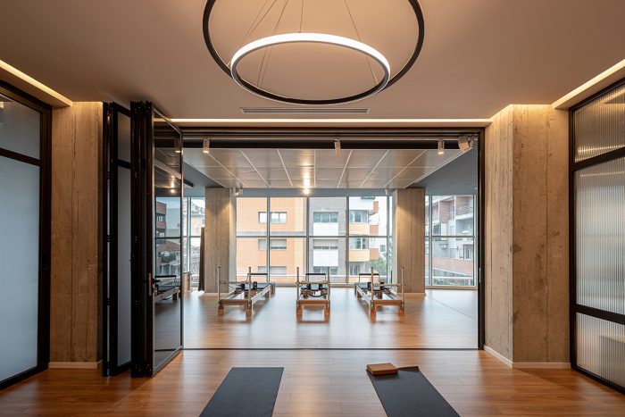 Projekti i studios se Pilatesit dhe joges nga Nesila Hajdini Architecture